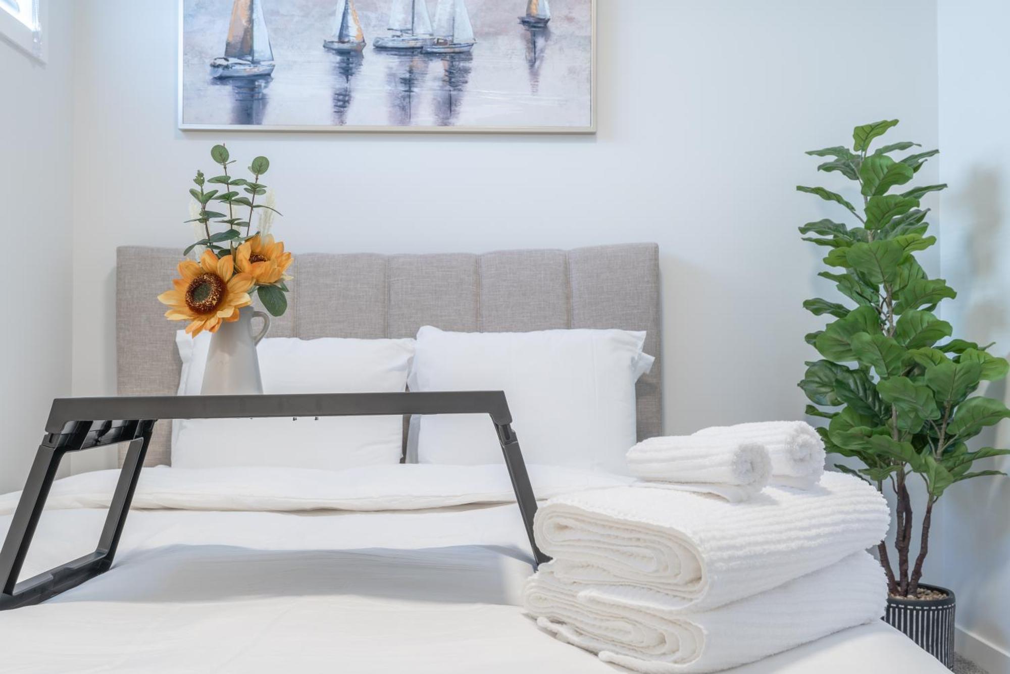 Stylish Getaway 2bd Basement By Ymca And South Health Campus Hospital Apartment *