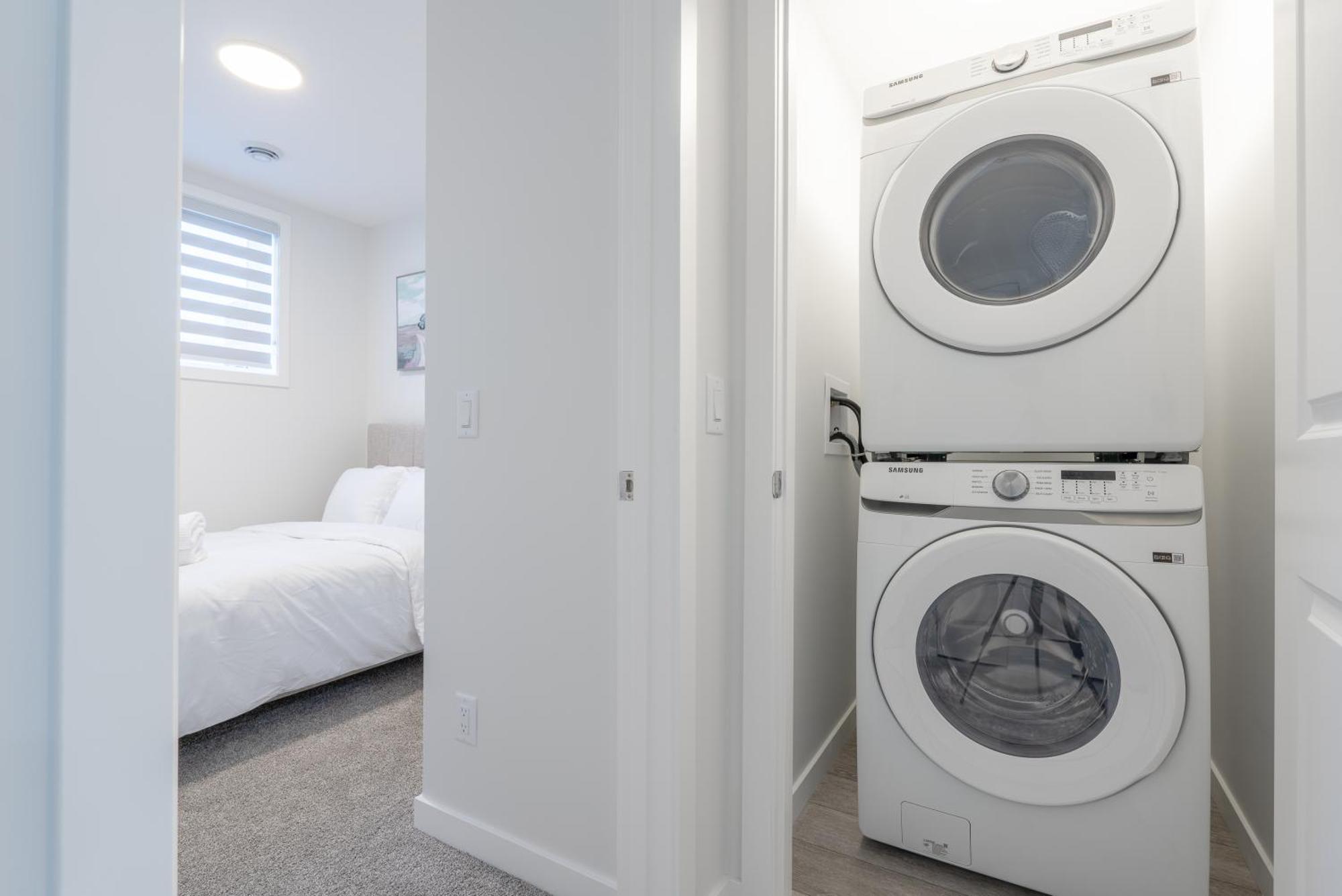 Stylish Getaway 2bd Basement By Ymca And South Health Campus Hospital * Calgary
