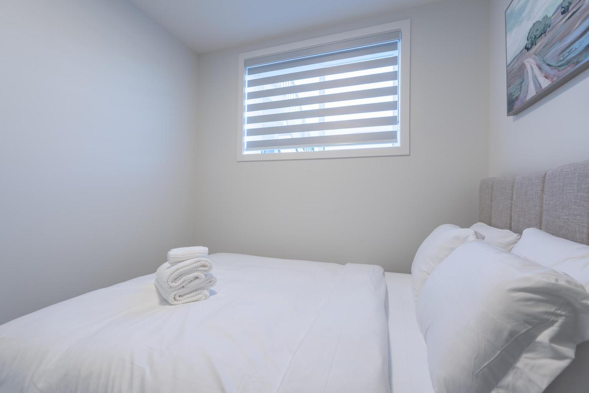 Stylish Getaway 2bd Basement By Ymca And South Health Campus Hospital *