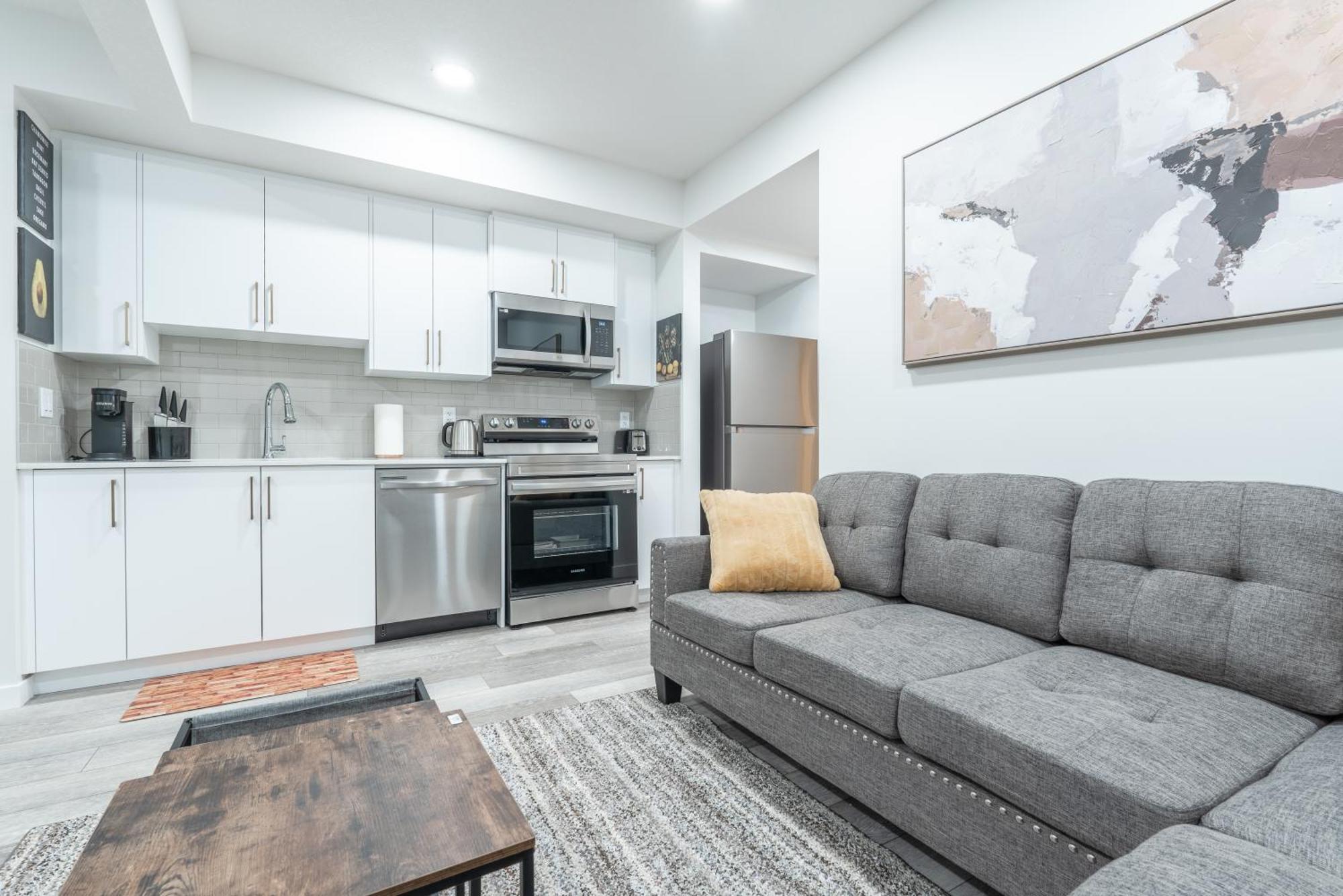 Stylish Getaway 2bd Basement By Ymca And South Health Campus Hospital * Calgary